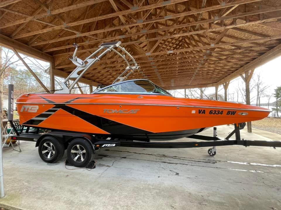 orange boat detailing