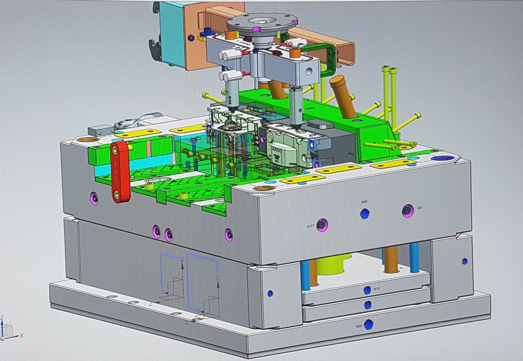 progettazione stampo per materie plastiche