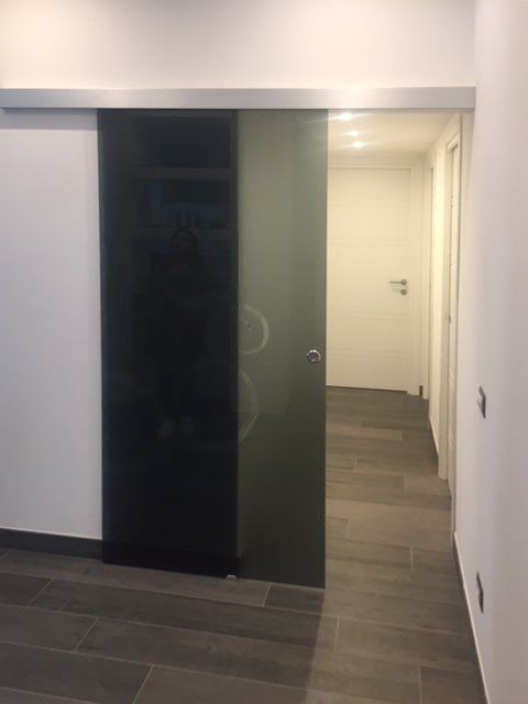 Porta scorrevole verde