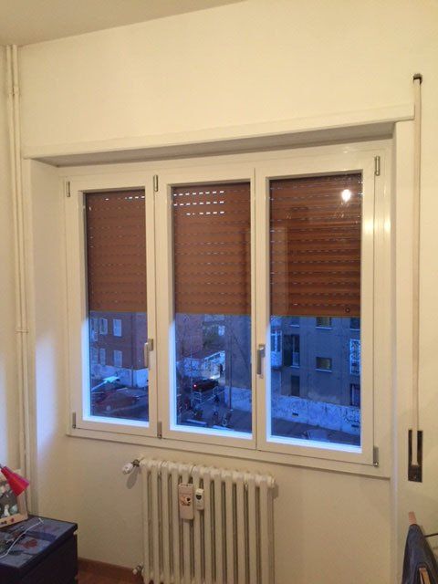 Porta bianca con vetri