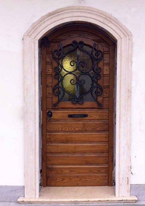 Porta da esterno in legno