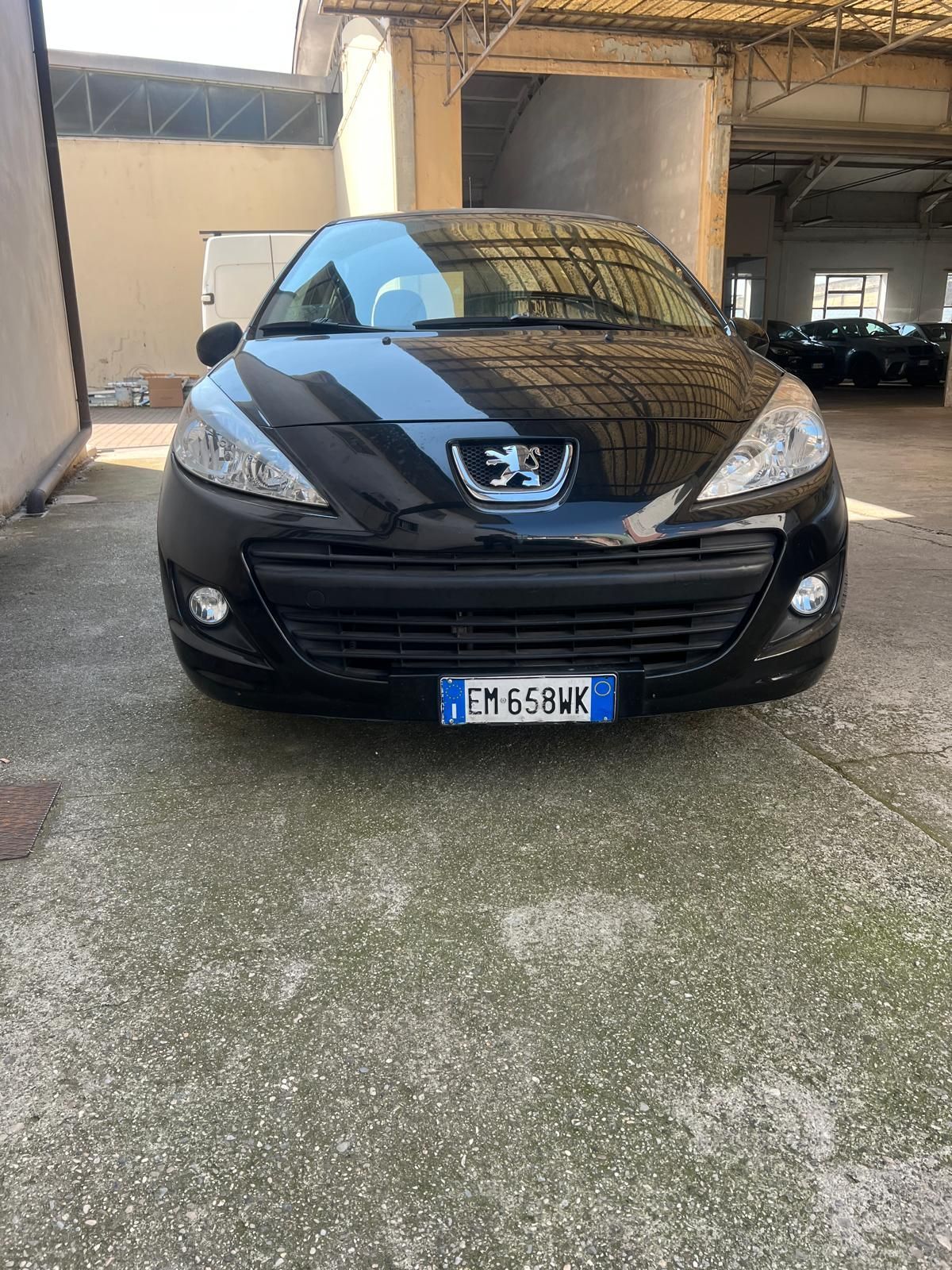 PEUGEOT 207 auto usata