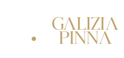 Logo “GALIZIA PINNA” color oro su sfondo bianco.