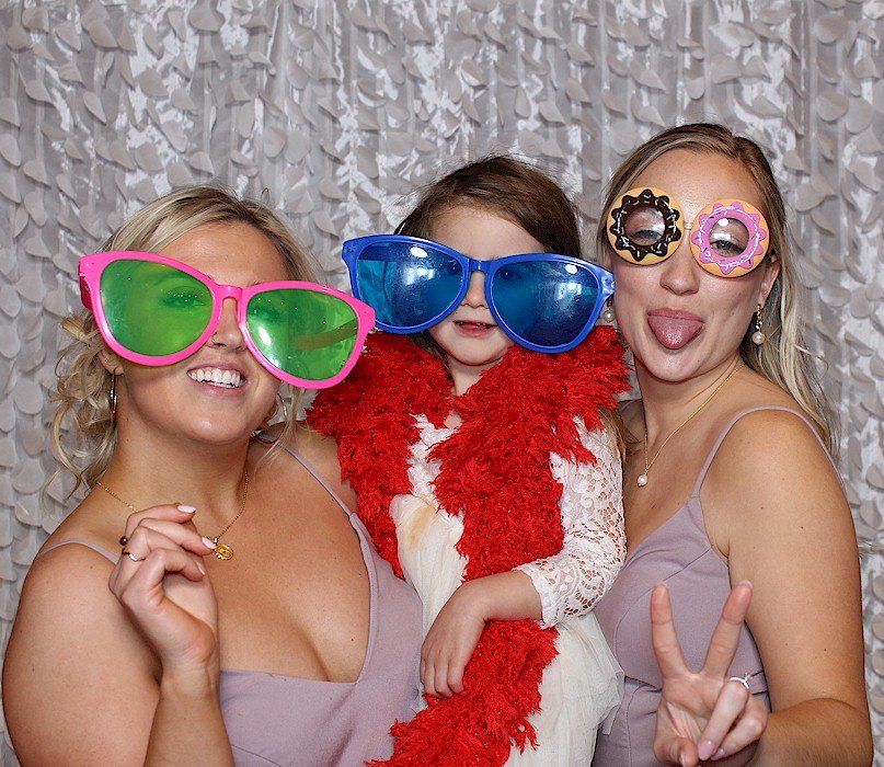 photo booth rental at Barn on the Pemi, Plymouth, NH