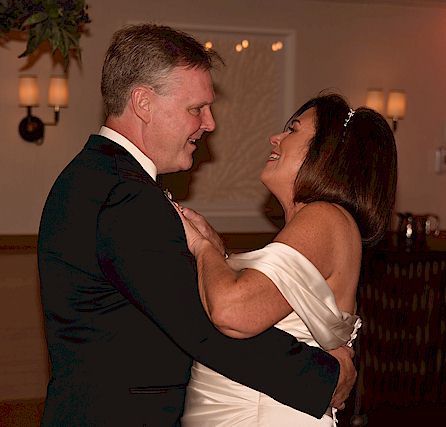 newlyweds first dance at bedford village inn bedford NH