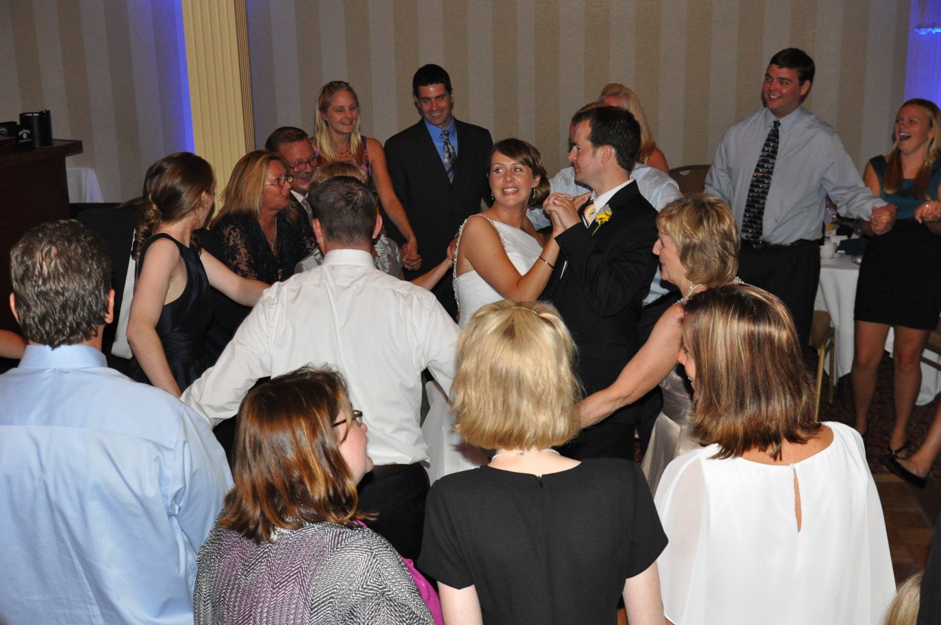 wedding guests dancing at Atkinson Country Club, Atkinson, New Hampshire