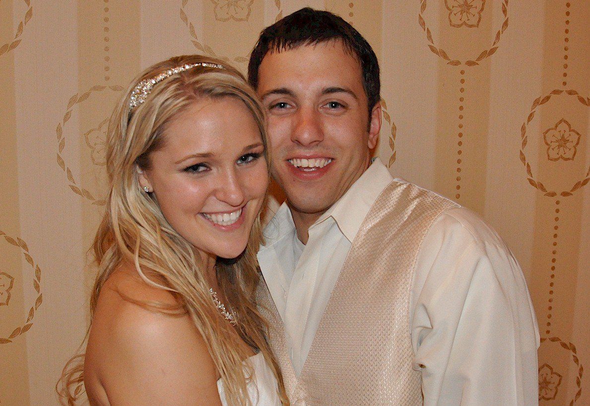 happy bride and groom, Omni MT Washington Bretton Woods NH