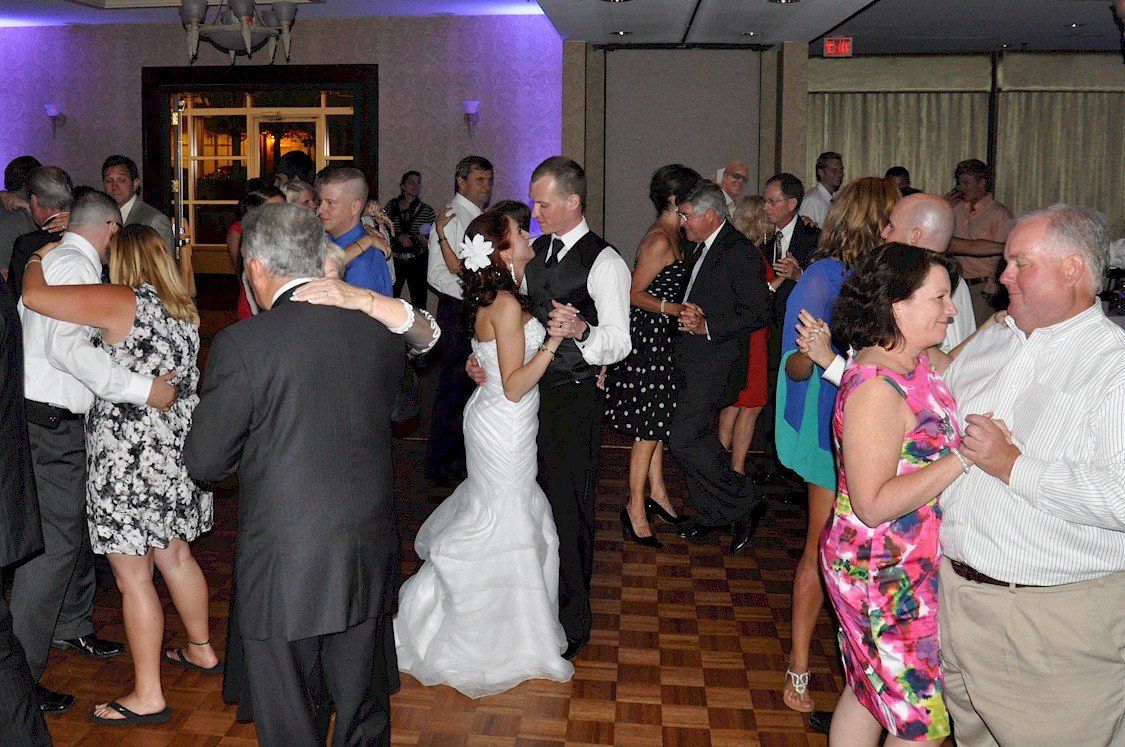 wedding dj dancing sheraton harborside, portsmouth, New Hampshire