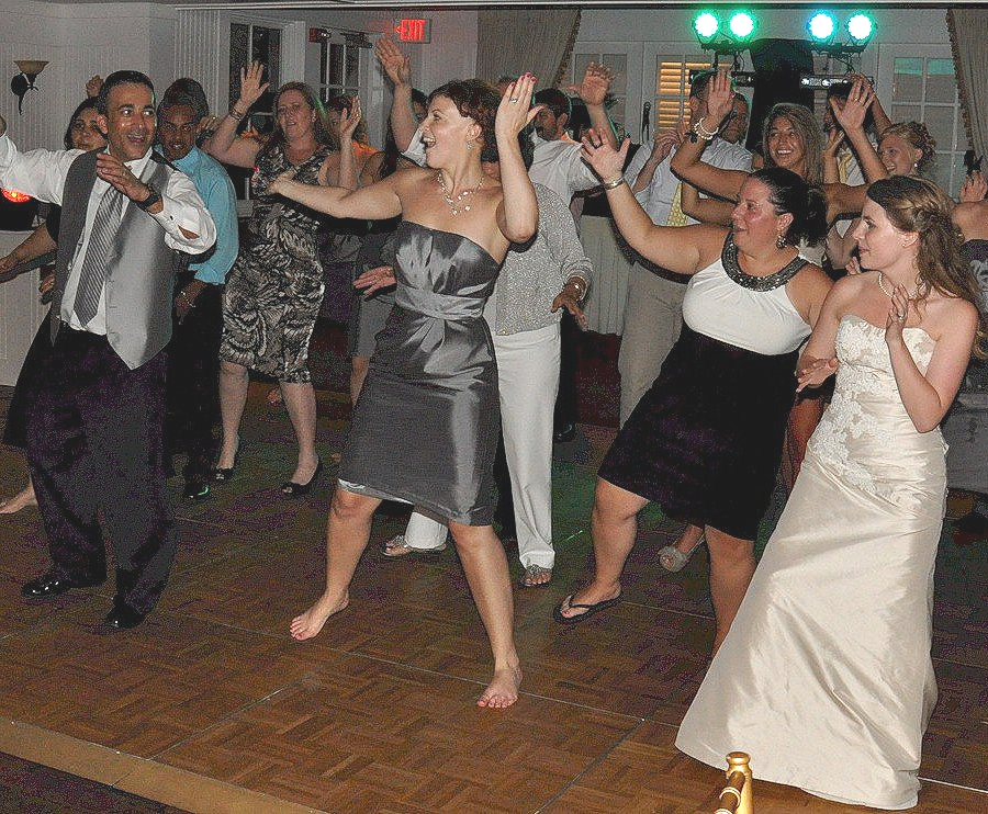 MA wedding DJ guests dancing at Ridge Club, Sandwich, Massachusetts cape cod