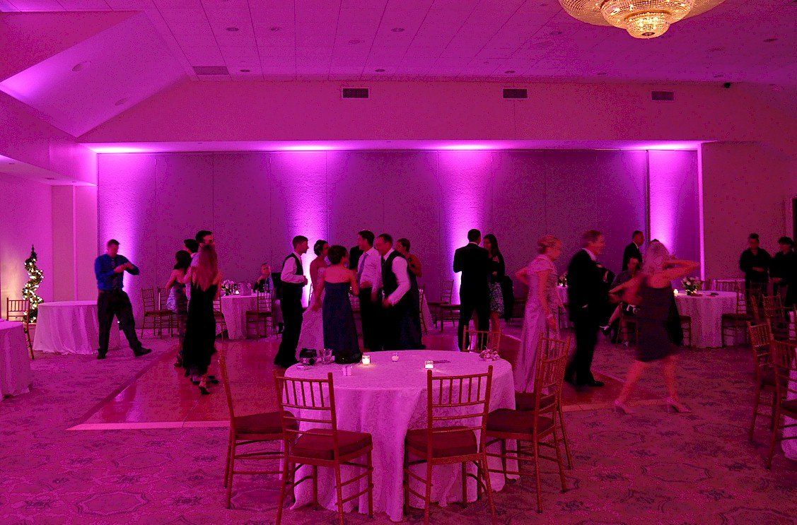wedding uplights, guests dancing at Granite Links Golf Club, Quincy, Ma