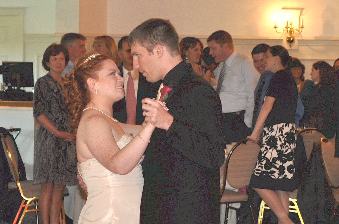 wedding guests dancing at Haverhill Country Club, Haverhill, MA