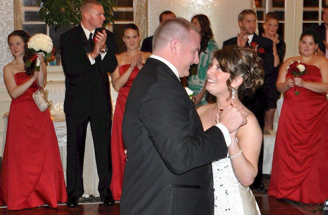 bride and groom first dance DJ at Hotel Northampton, Northampton, Massachusetts