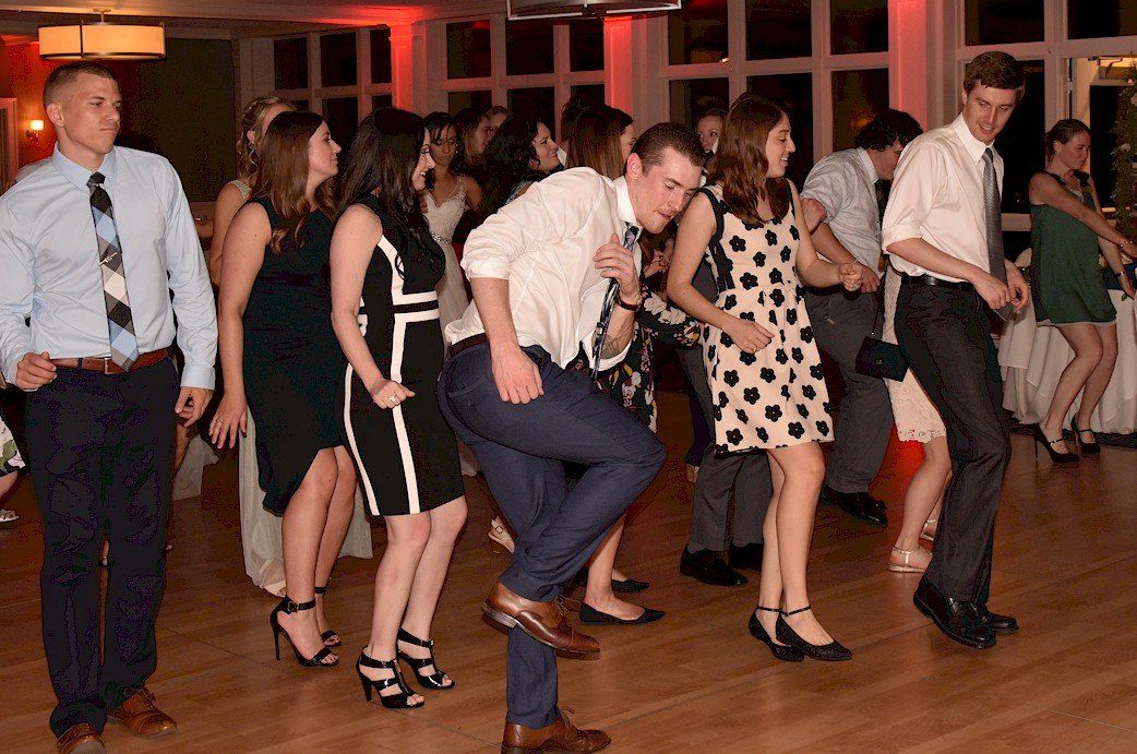 NH Wedding DJ Dancing Manchester Country Club, Bedford, New Hampshire