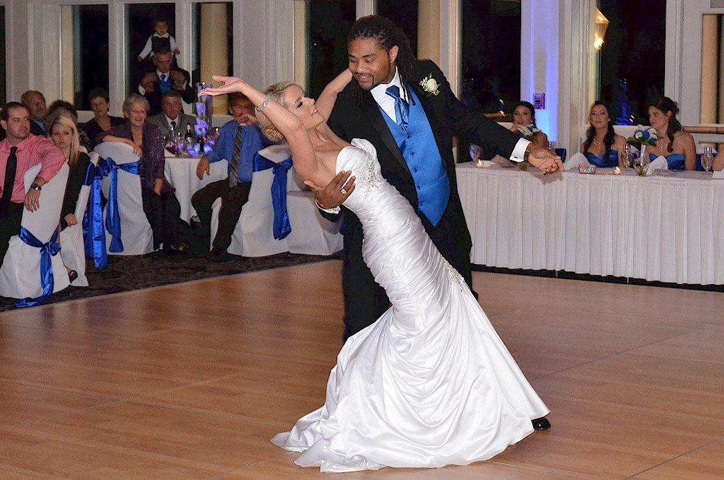 DJ Dancing Manchester Country Club, Bedford, New Hampshire