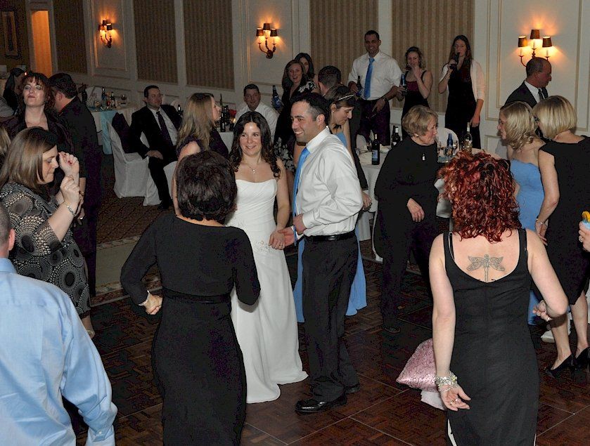 wedding party dance at Margate Resort, Laconia, NH