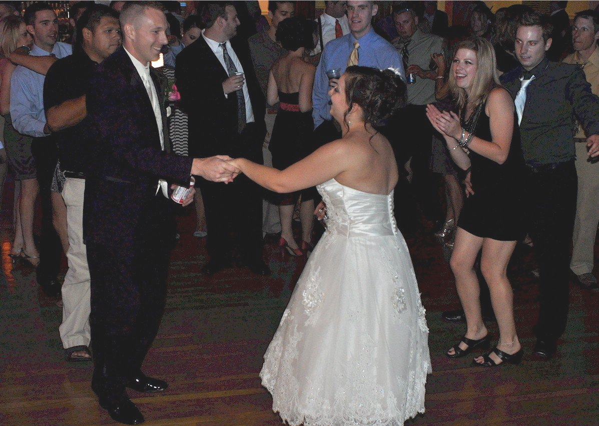 wedding guests MA DJ dancing at Mount Pleasant Golf Course, Lowell, Massachusetts