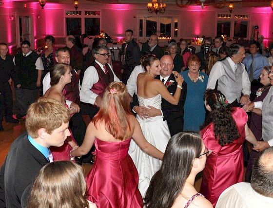 wedding guests dancing at The Oaks Golf Links, Somersworth, NH
