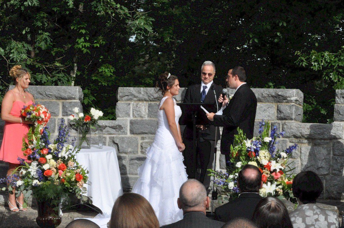 wedding ceremony at Searles Castle, Windham, New Hampshire