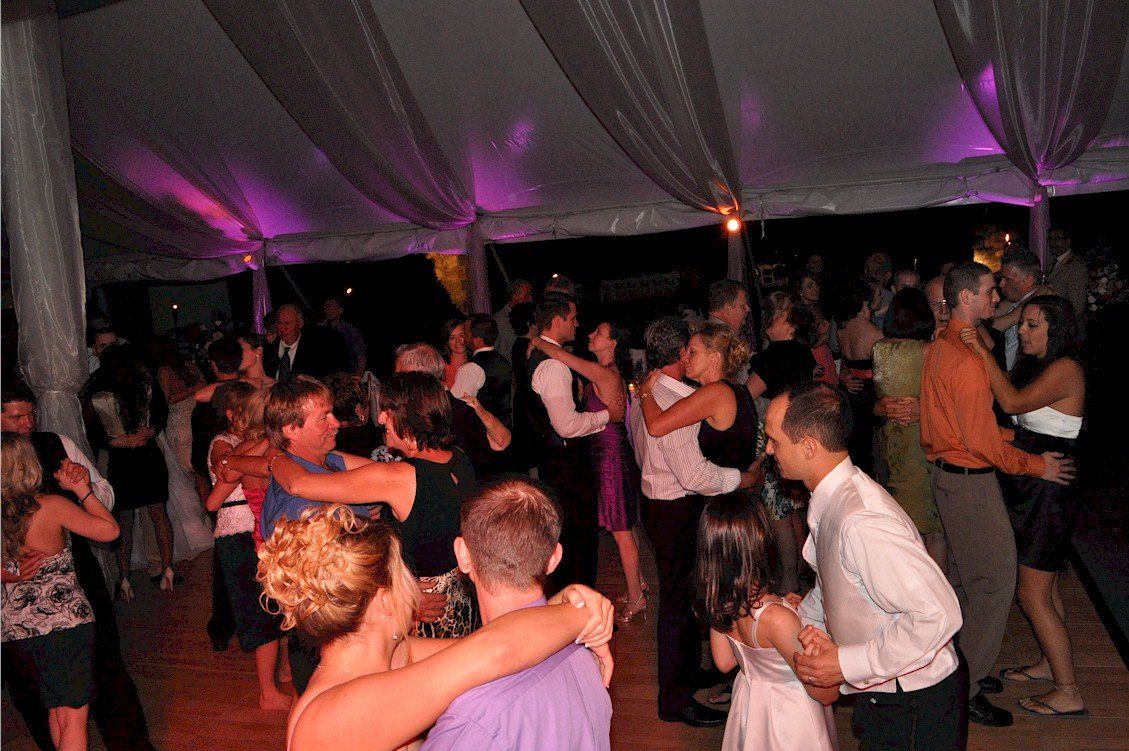 wedding guests dancing at Searles Castle, Windham, New Hampshire