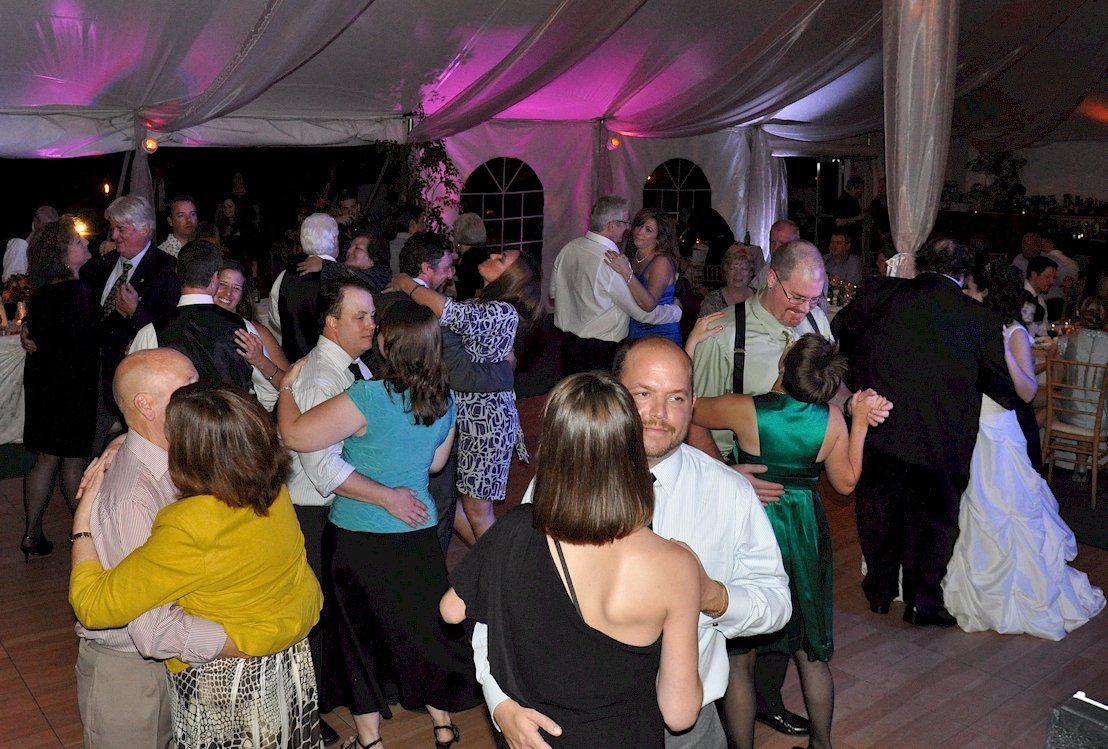 nh wedding DJ dance at Searles Castle, Windham, New Hampshire