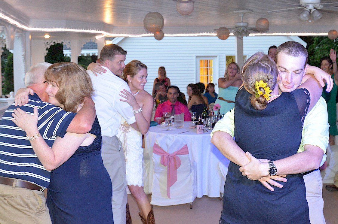 wedding guests dancing at Victoria Inn, Hampton, New Hampshire