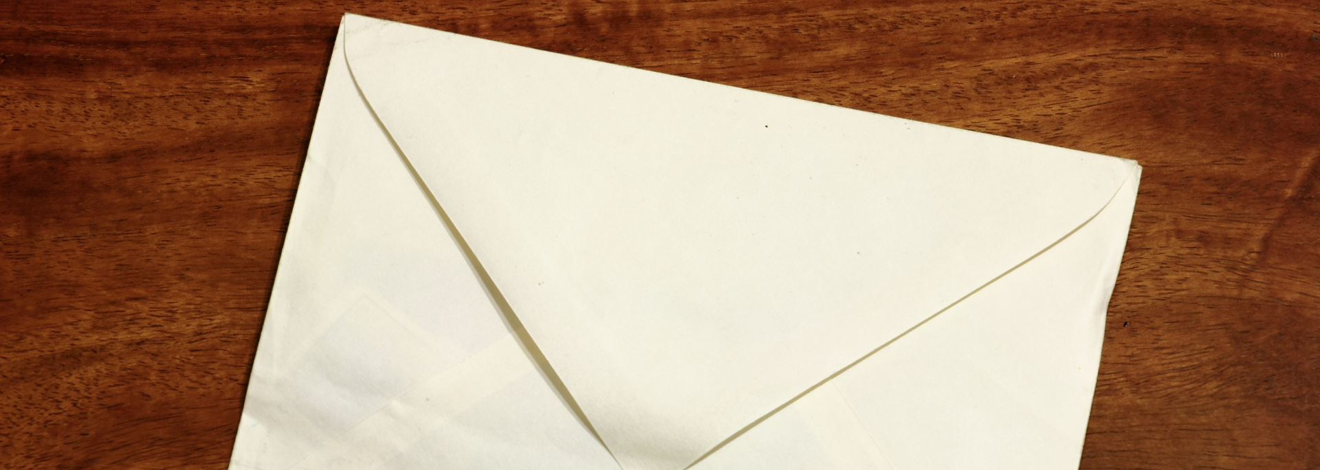 Picture of a large envelope