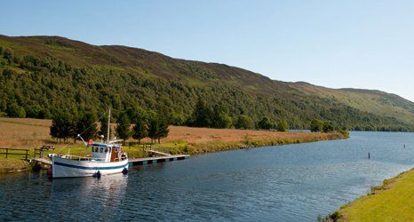 We can take you on golf tours, dolphin watching tours, and a visit to Glenfinnian Monument