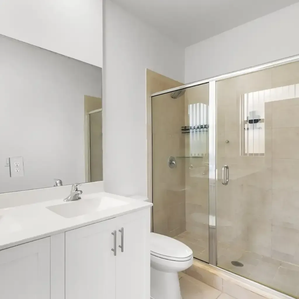 Remodeling for bathrooms, Fast Renovation Home, handyman, Fort Lauderdale, Serving Weston, Davie & surrounding areas.