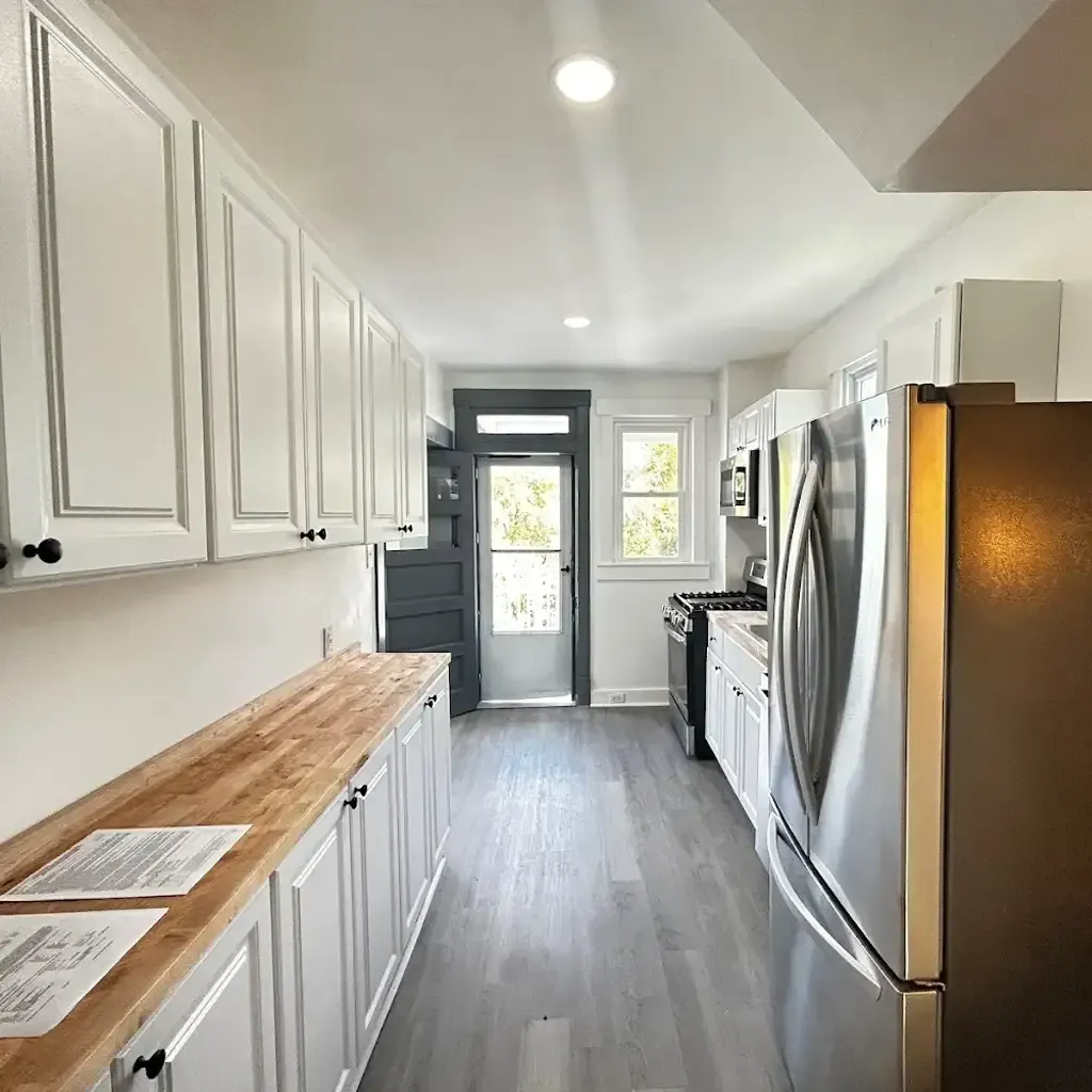 Kitchen cabinets, Fast Renovation Home, handyman, Fort Lauderdale, Serving Weston, Davie & surrounding areas.