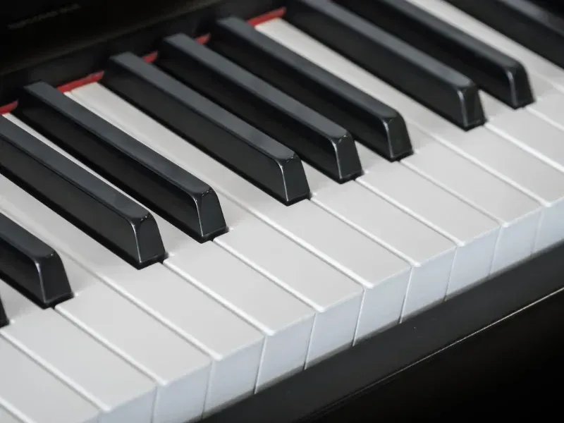 Image of piano keyboard.