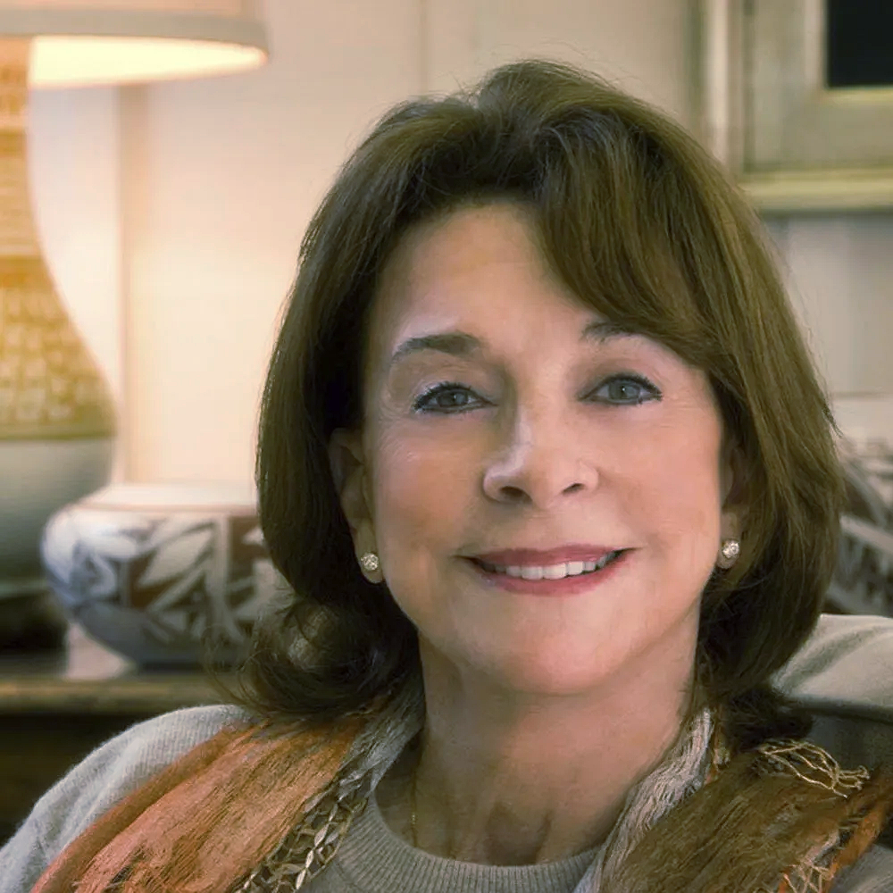 image of a woman sculptress