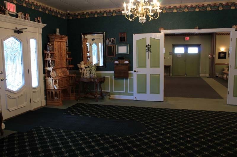 Interior and exterior photos of Cheatham County Funeral Home