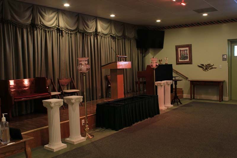 Interior and exterior photos of Cheatham County Funeral Home