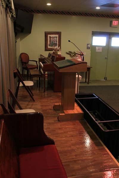 Interior and exterior photos of Cheatham County Funeral Home