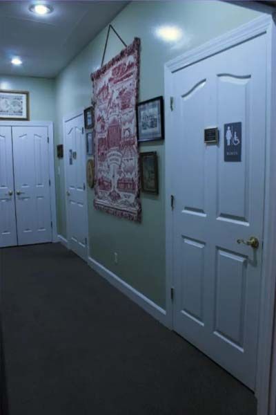 Interior and exterior photos of Cheatham County Funeral Home