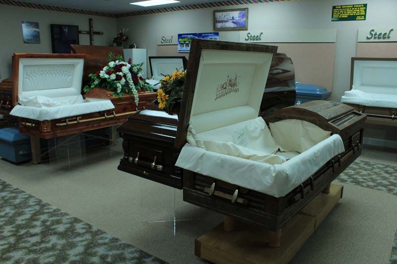 Interior and exterior photos of Cheatham County Funeral Home