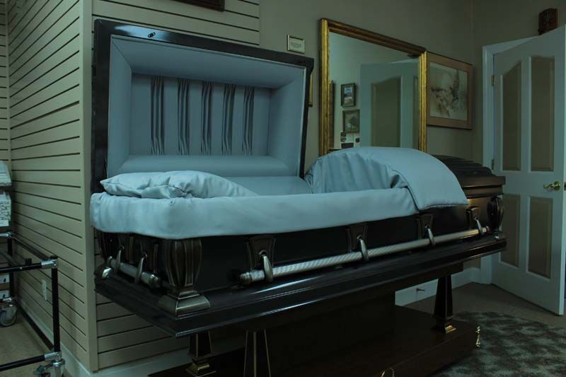 Interior and exterior photos of Cheatham County Funeral Home