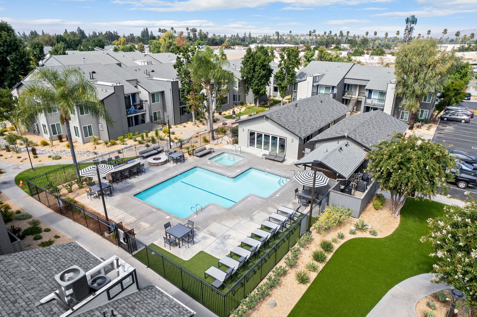 The James pool from above