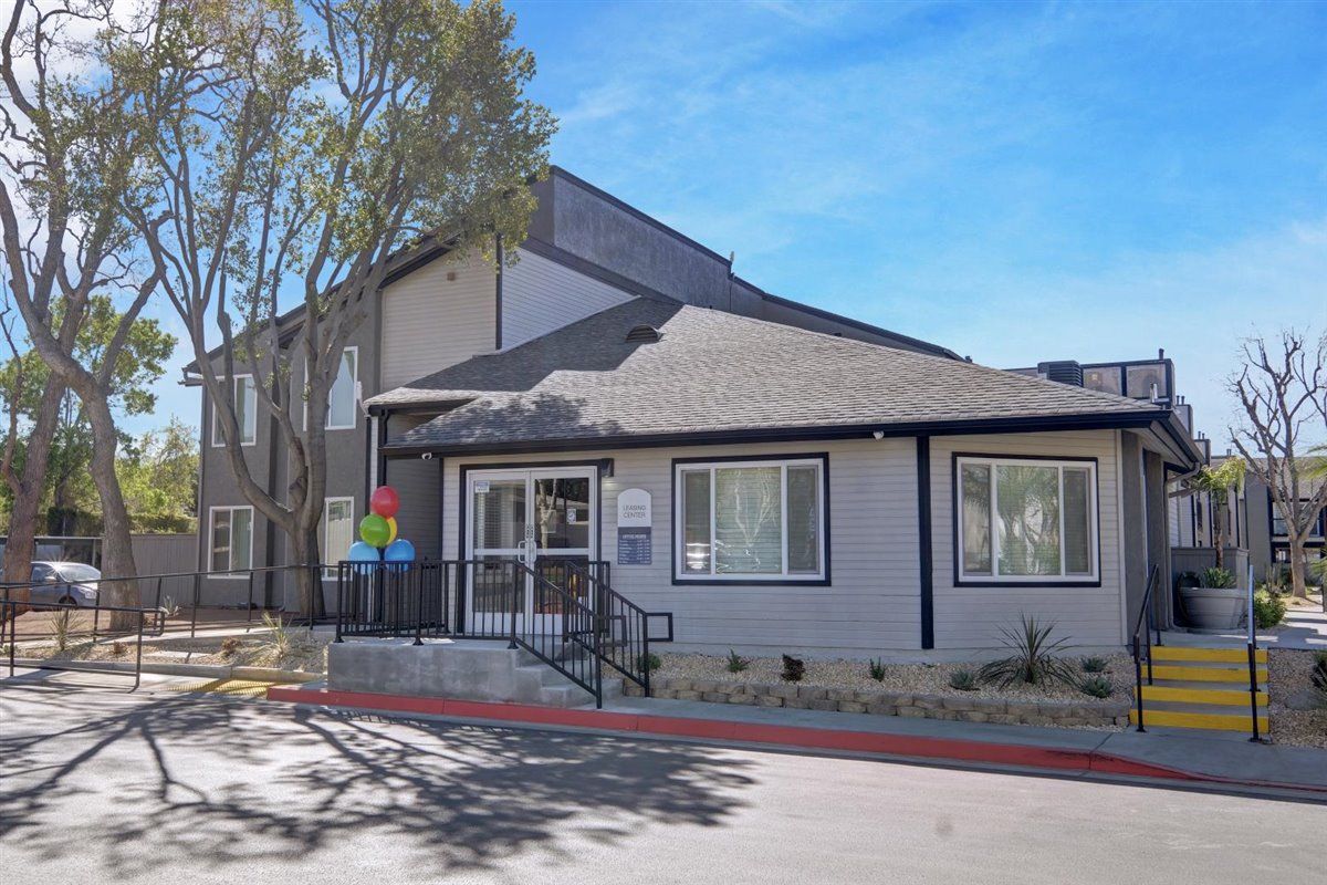 The James leasing office