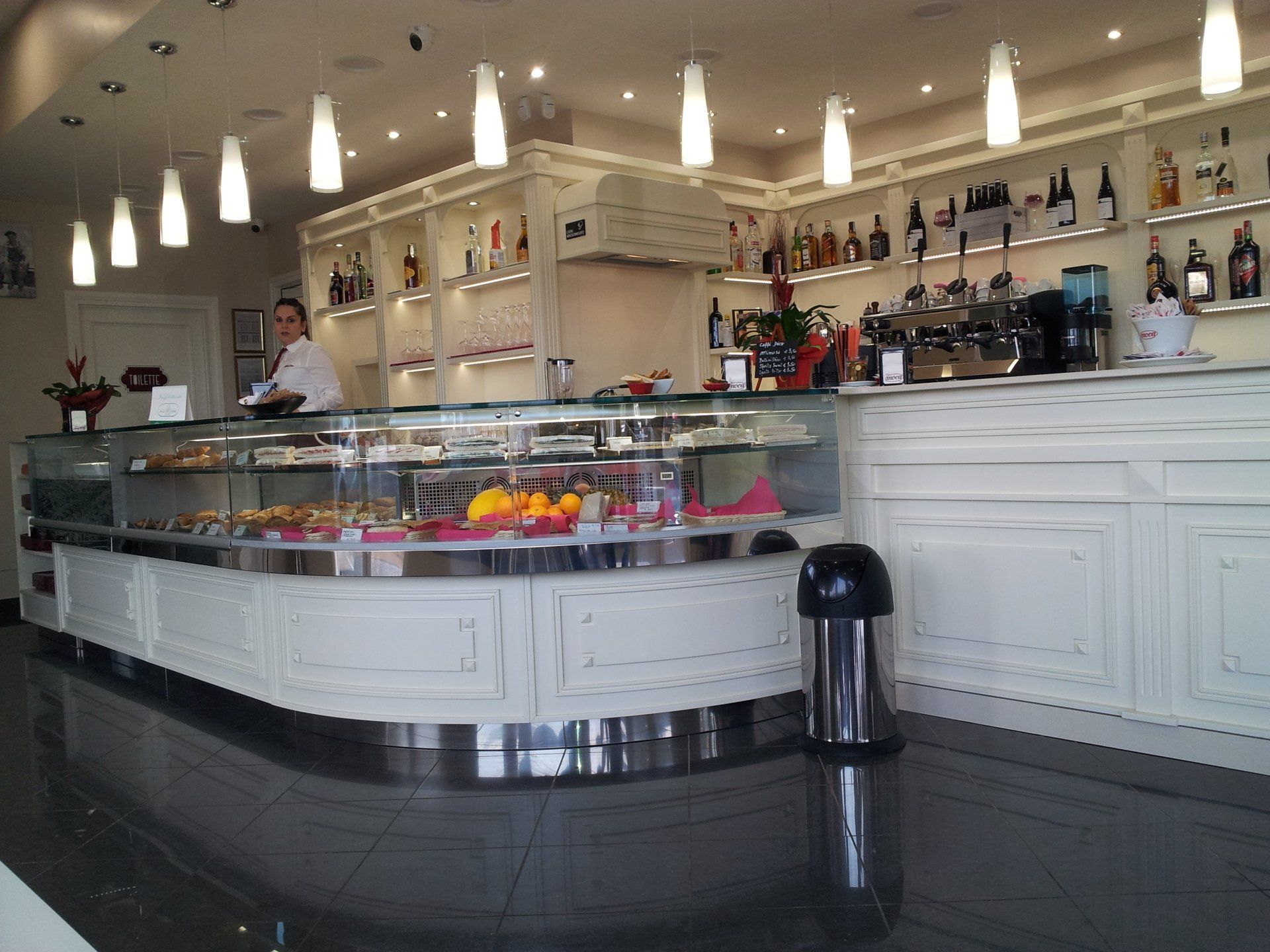 arredamento bar su misura