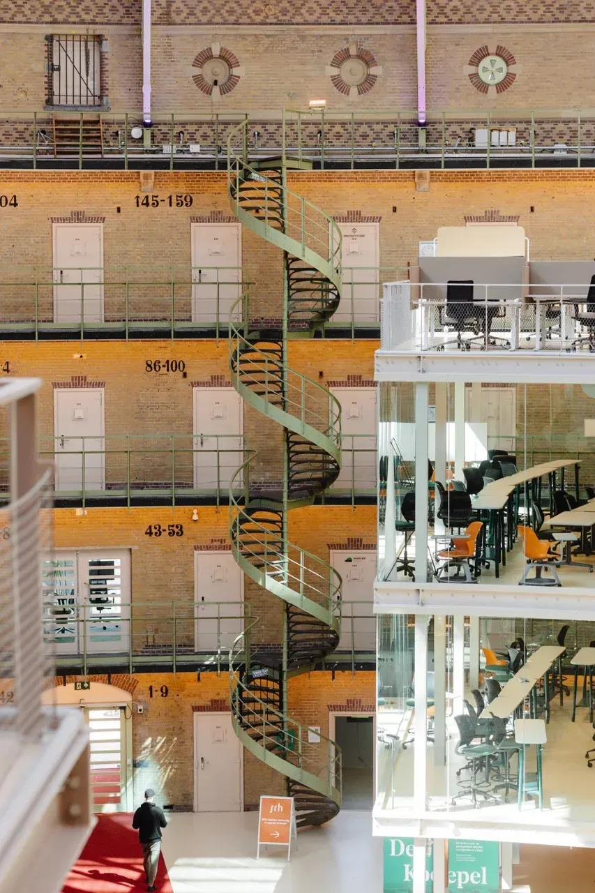 De Koepel Haarlem, Kantoor Bakenes Juristen