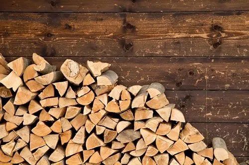 Own a Fireplace? What You Need to Know About Firewood