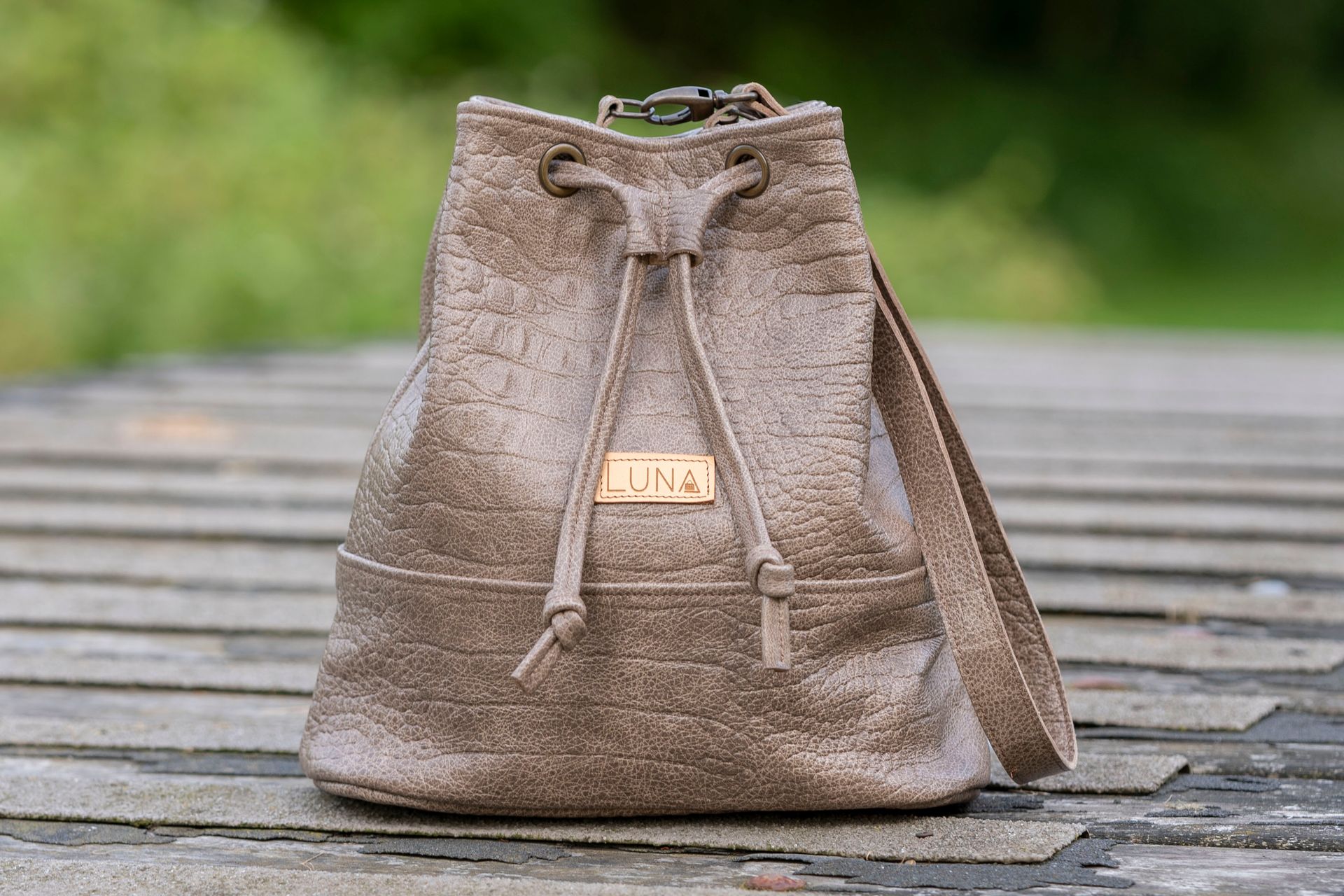 Bucket bag Ellen bruin