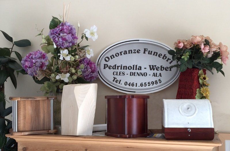 urne in pietra naturale