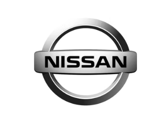 Logotipo de Nissan: círculo plateado con "NISSAN" en negrita, letras plateadas sobre un rectángulo.