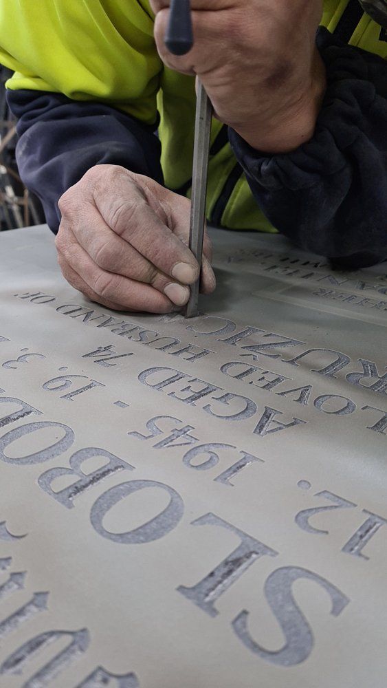 Lettering & Accessories