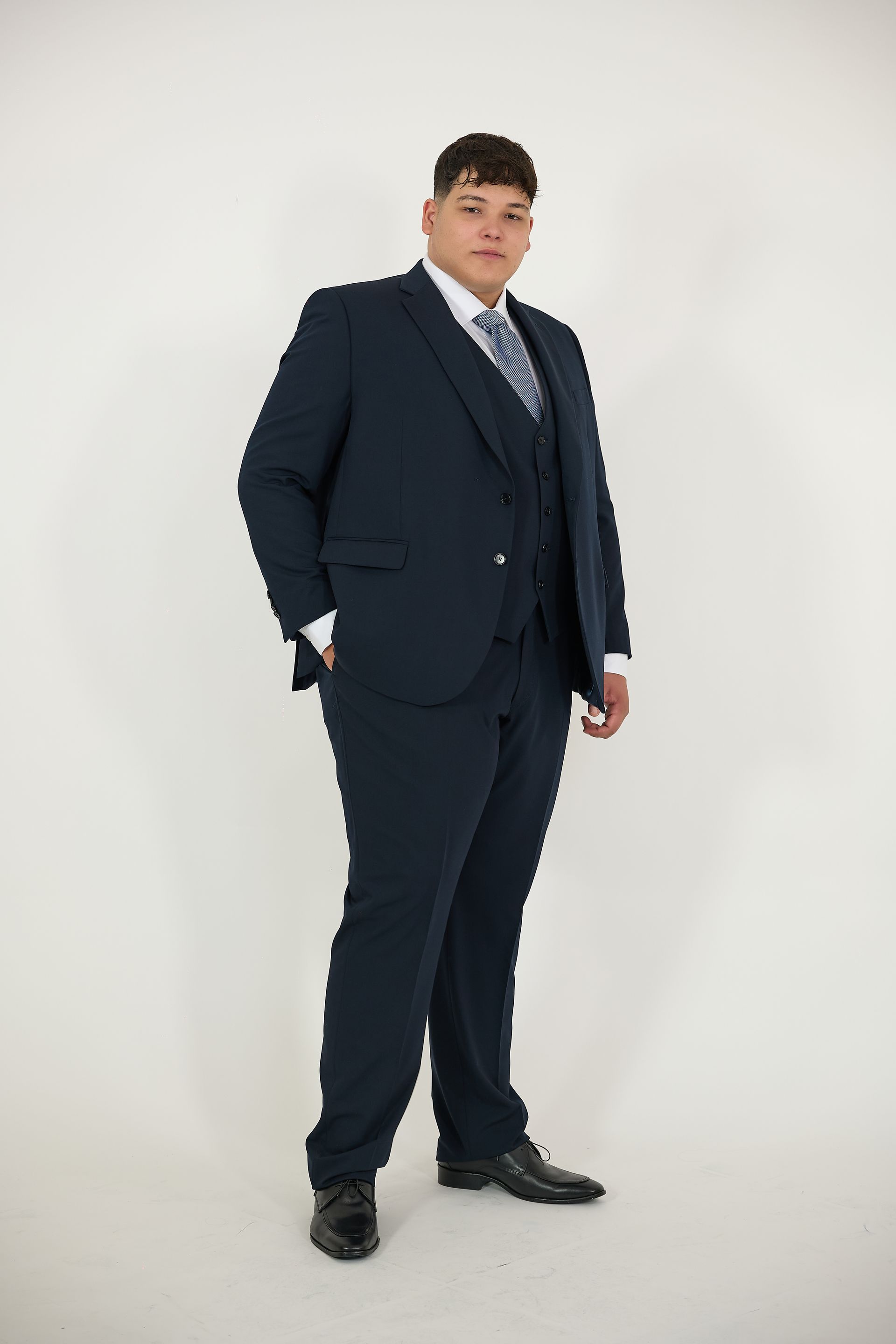 abiti cerimonia per taglie forti uomo