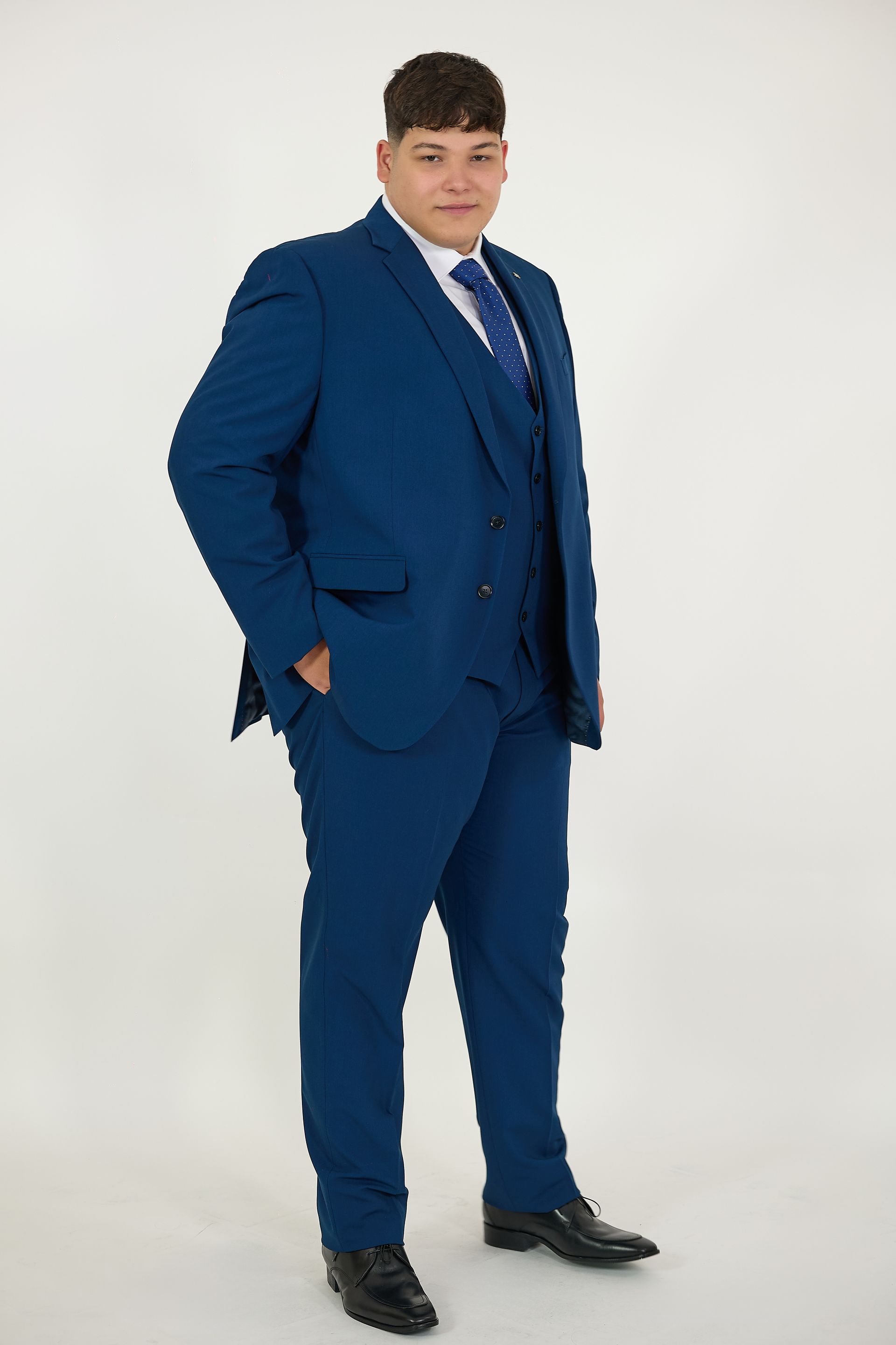 abiti cerimonia per taglie forti uomo