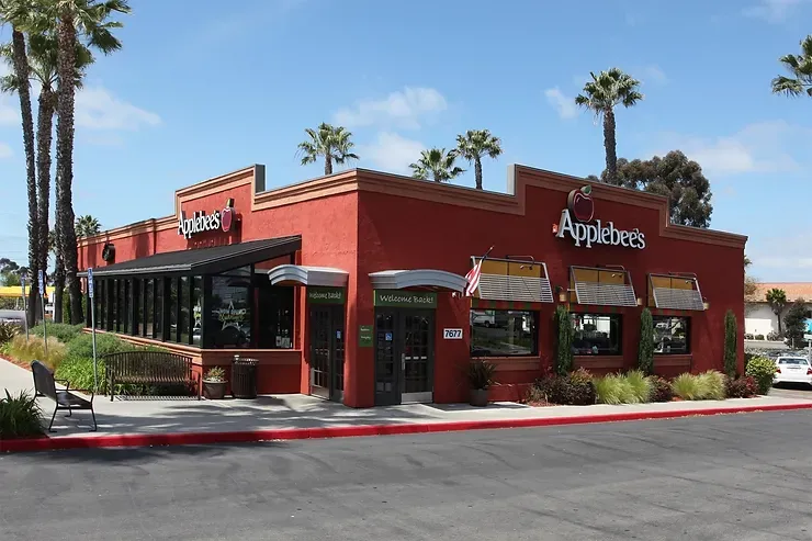 A red building with the word appetizers on it