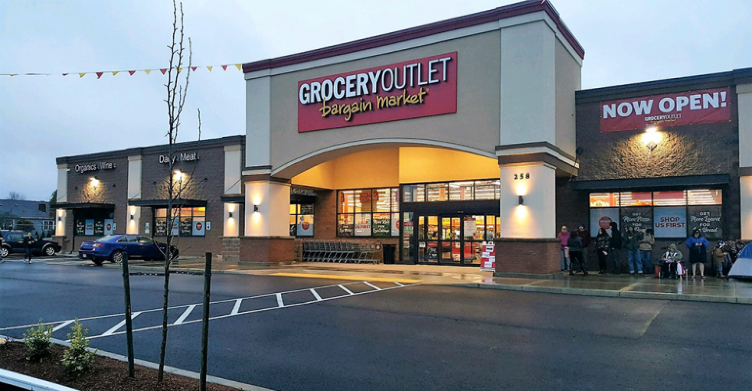 A grocery outlet store is now open in the rain.